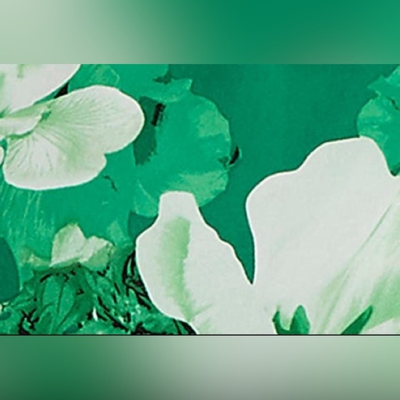 NWT Vince Camuto Long Sleeve Asymmetrical Peplum Top Plus 1X - Picture 3 of 11